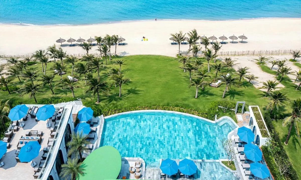 Hoi An Wyndham Beachfront Resort 3 Bedroom Pool Villa