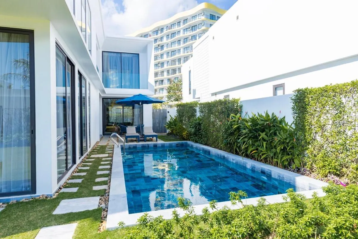 Hoi An Wyndham Beachfront Resort 3 Bedroom Pool Villa Vietnam